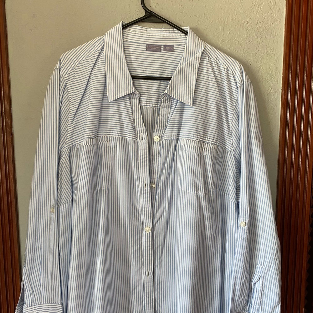 Women’s button up shirt